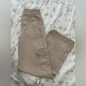 SHEIN | size 2 in womens | high waisted apricot cargo pants |